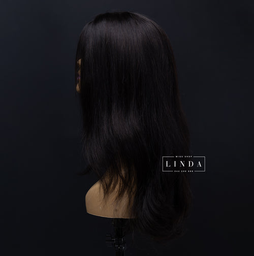 Black Natural Lace Front Wig – Medium Length