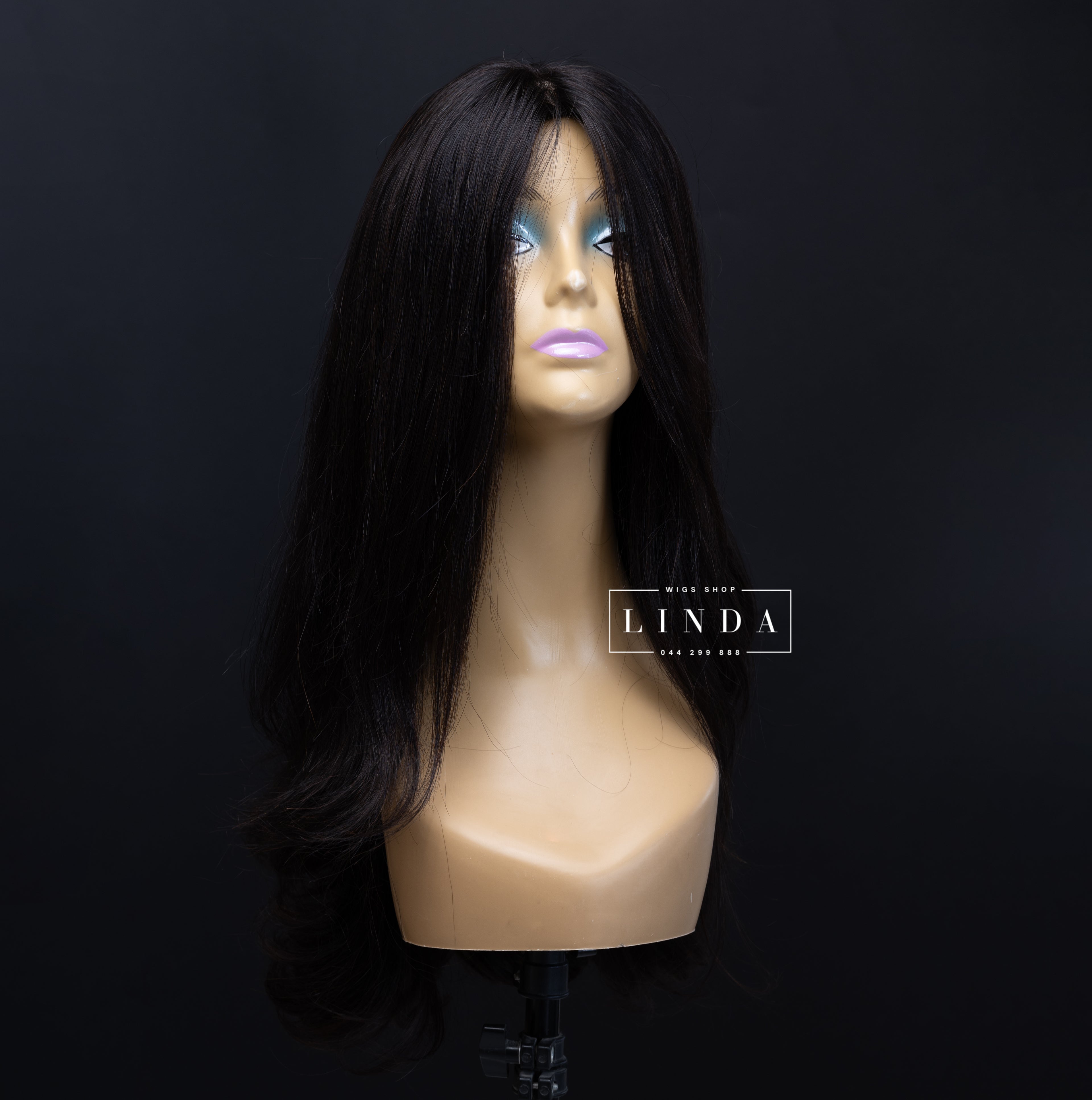 Black Natural Lace Front Wig – Medium Length