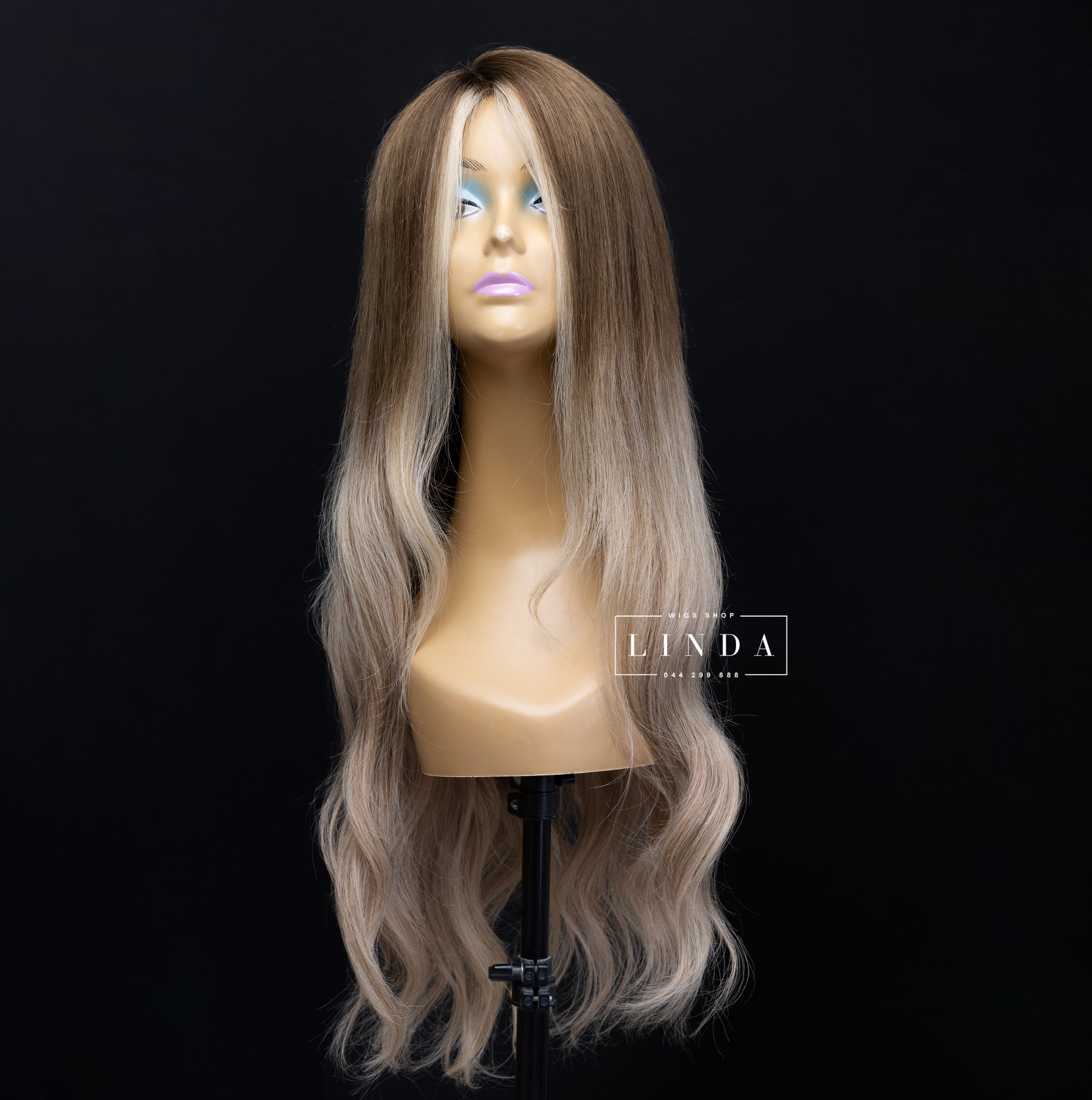 Wavy Light Brown Natural Lace Front Wig – Long Length