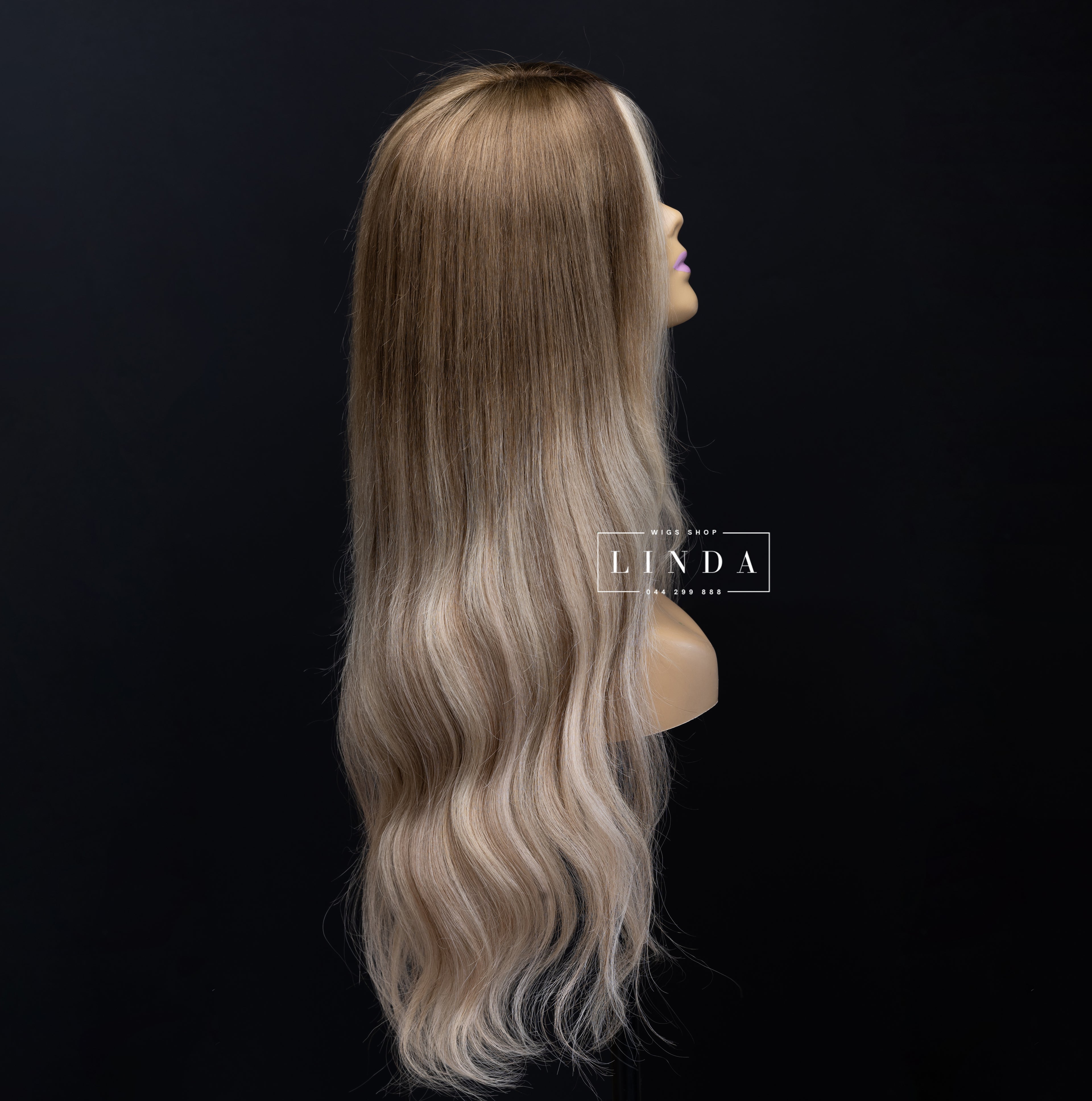 Wavy Light Brown Natural Lace Front Wig – Long Length
