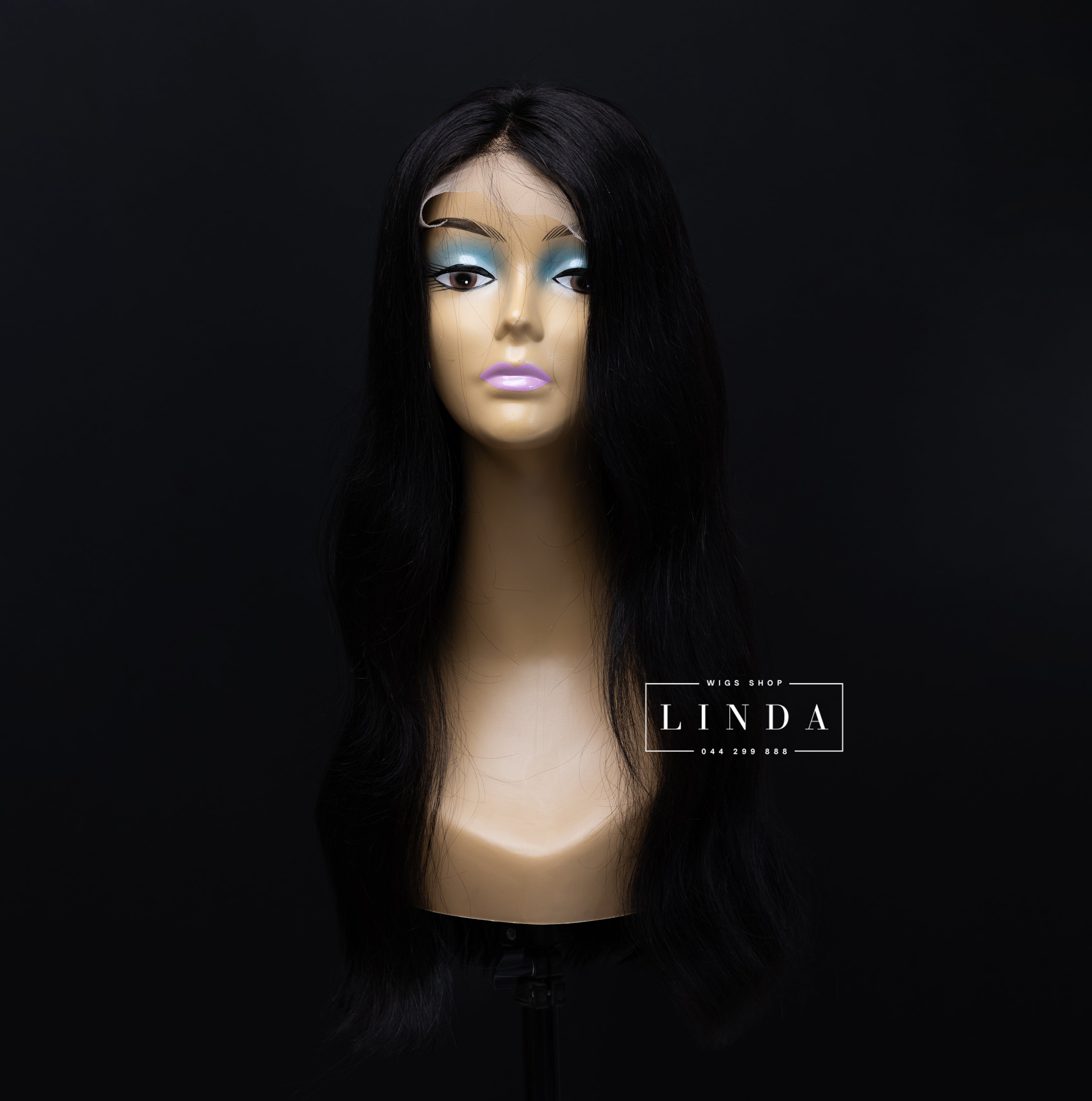 Black Natural Lace Front Wig – Medium Length