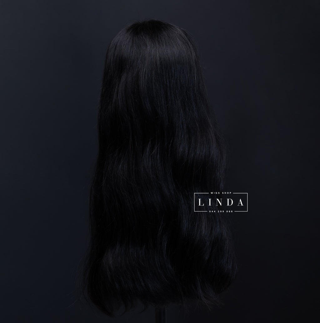 Black Natural Lace Front Wig – Medium Length