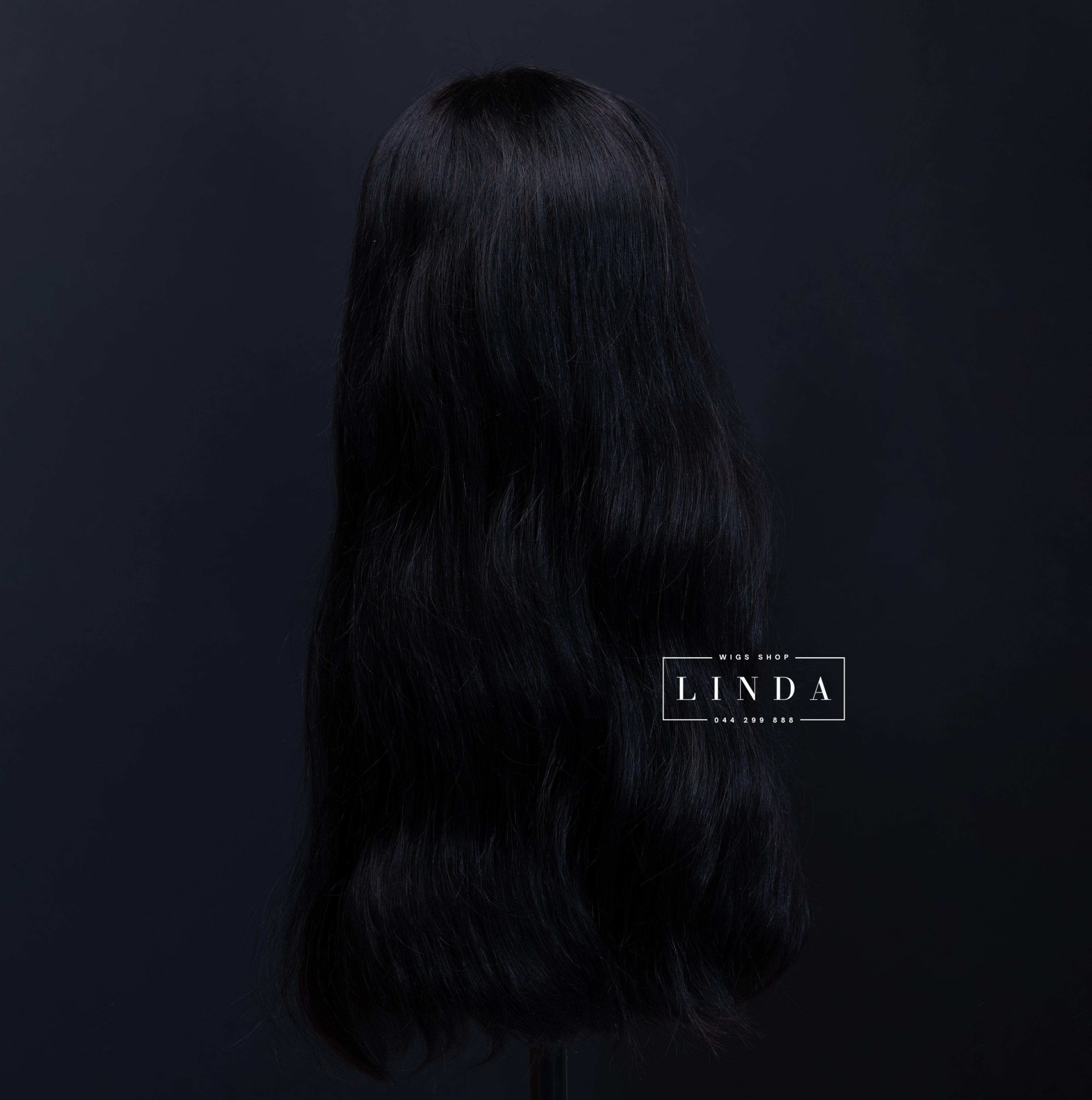 Black Natural Lace Front Wig – Medium Length